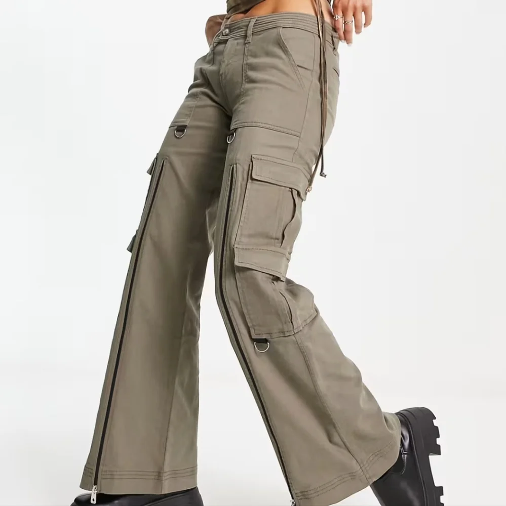 NWT Basic Pleasure Mode Zip split front flared Cargo pants 10 hot stretch - Picture 1 of 9